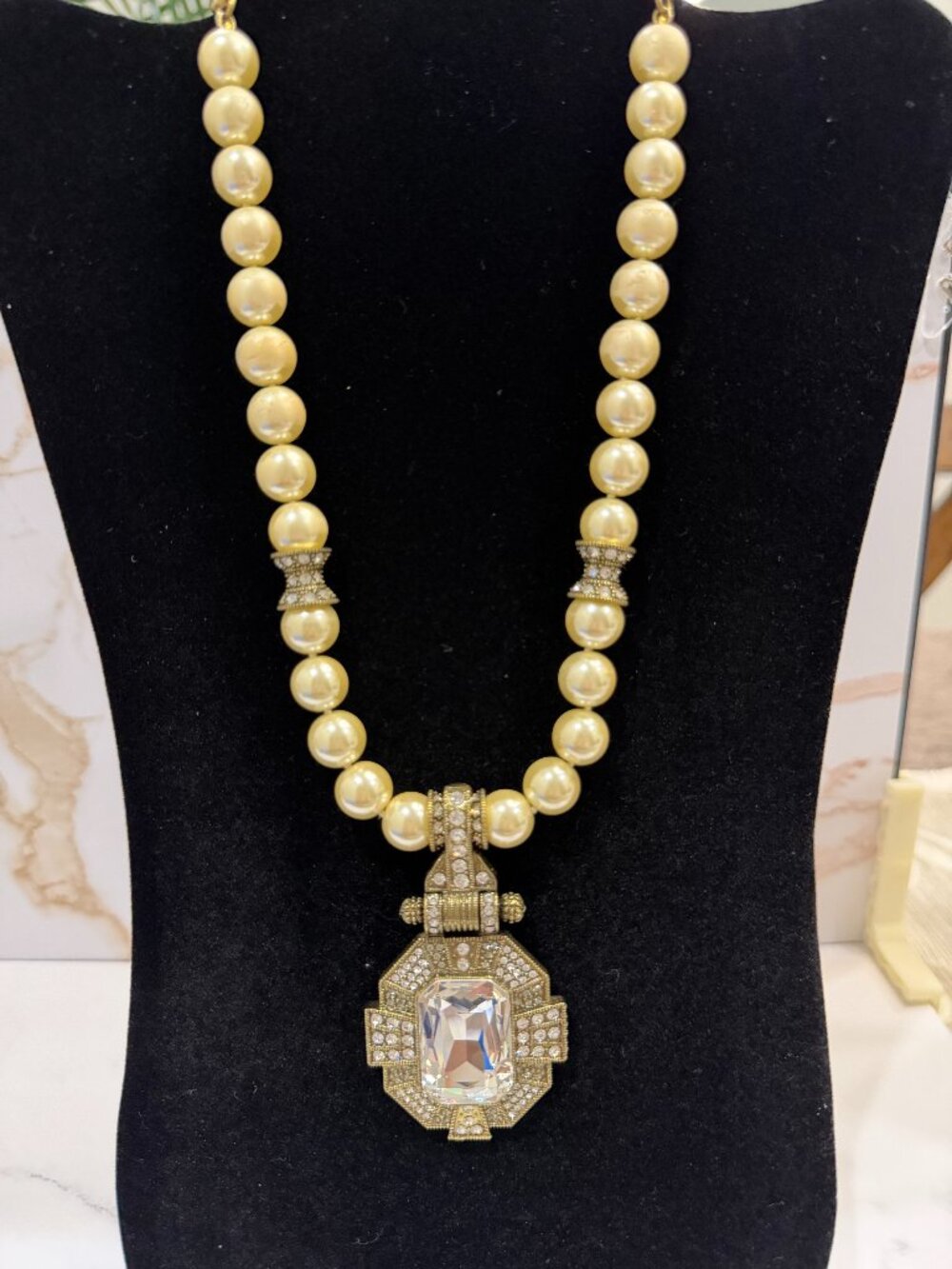 Heidi Daus Art Deco Octagonal Crystal Pendant Pearl Strand Necklace Suite